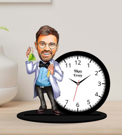 Kişiye Özel Karikatürlü Erkek Öğretmen Tasarımlı Ahşap Biblo Masa Saati